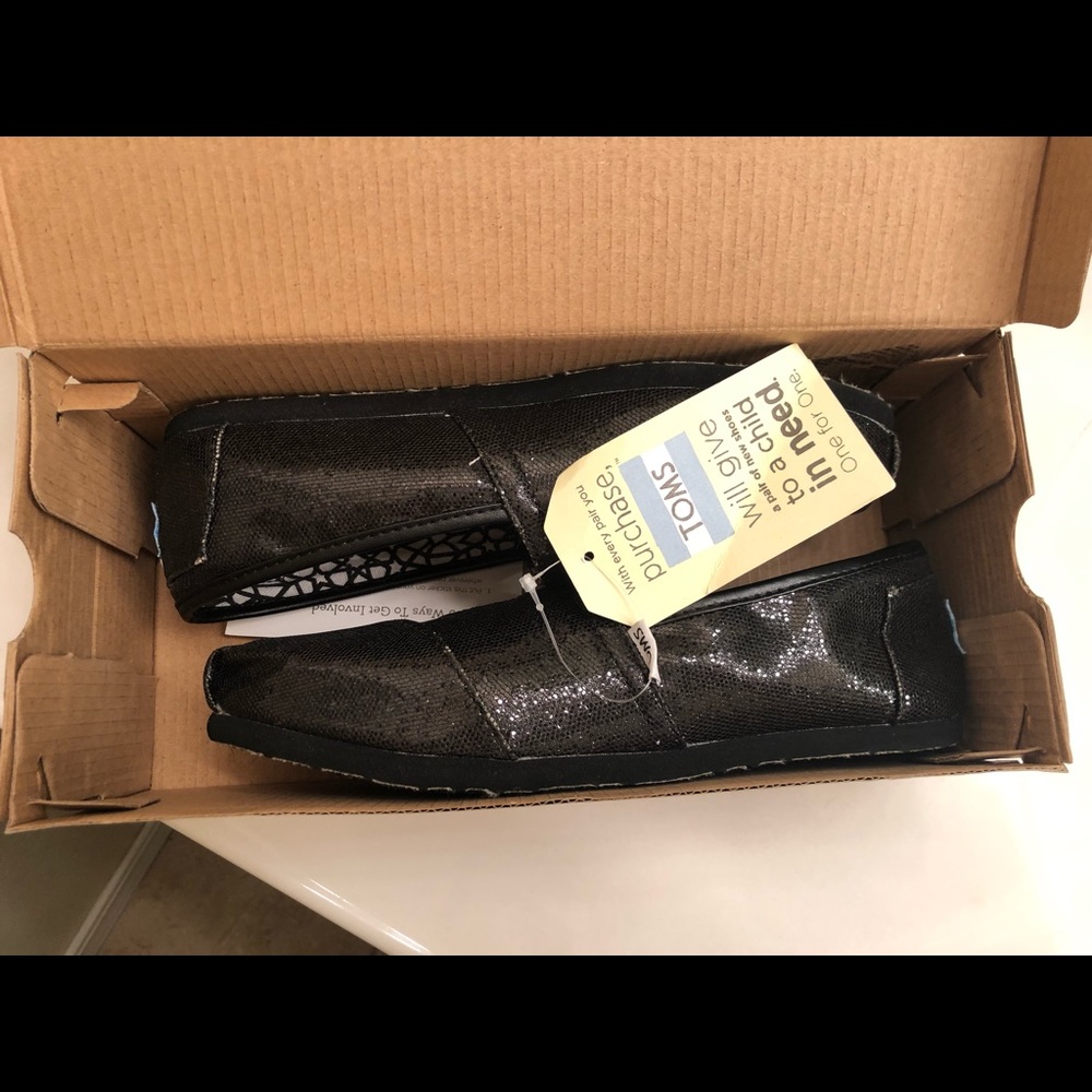 TOMS Shoes